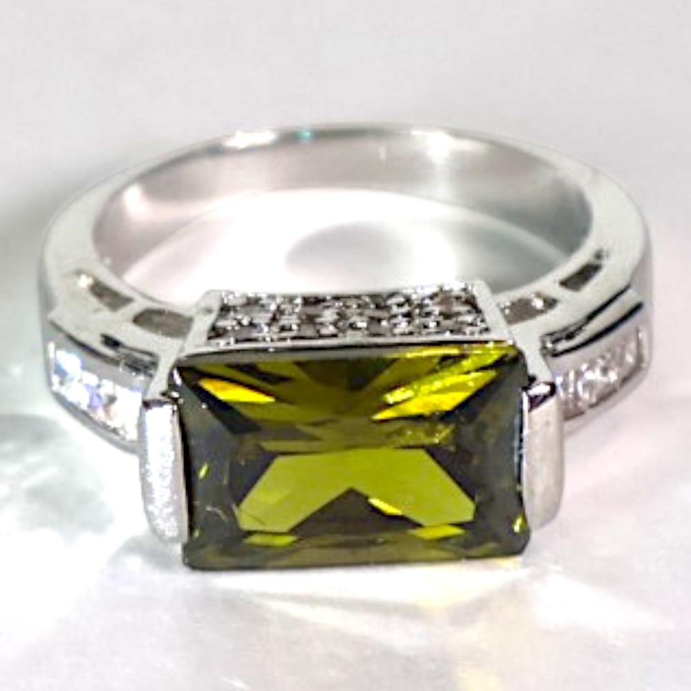 Swarovski Crystal Olive Green Emerald Cut Ring Sterling Silver Overlay Size 8